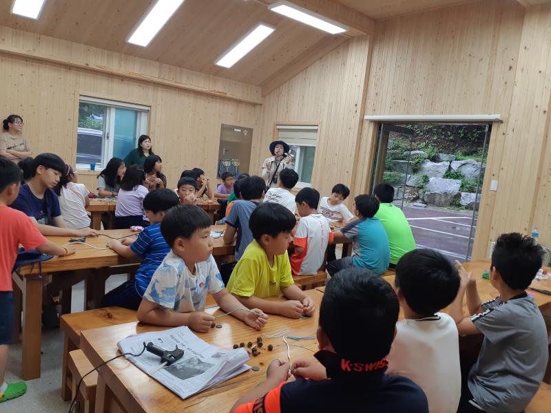 두드림 지역아동센터  숲체험 교육